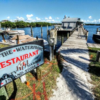 Over The Waterfront 21 Photos 16 Reviews Seafood 4470 Photo Of Over The Waterfront Captiva Fl United States Cozy Walk To
