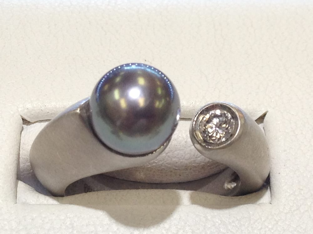 Eminence Jewelers