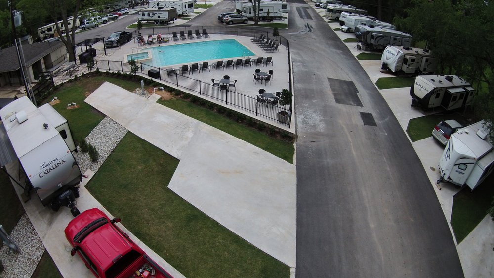 Available RV Rentals Willis, TX %business_name
