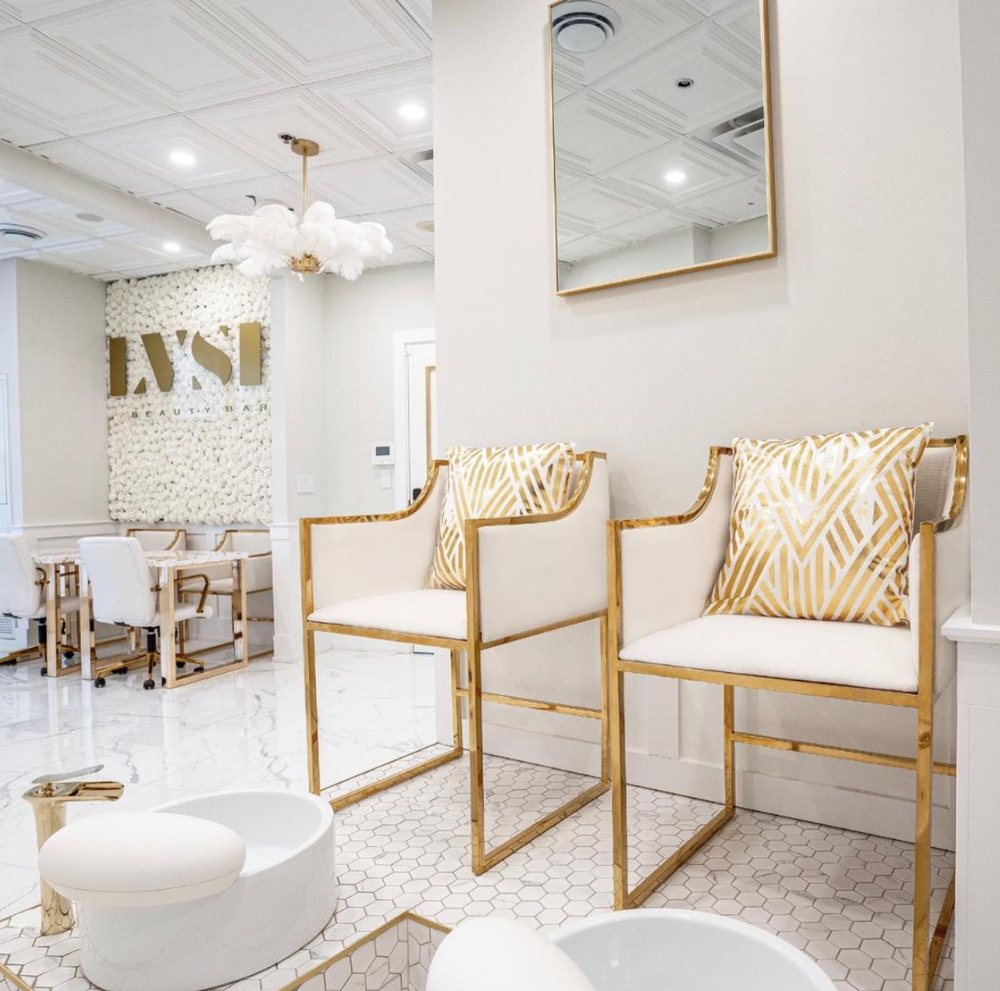 LVSH BEAUTY BAR