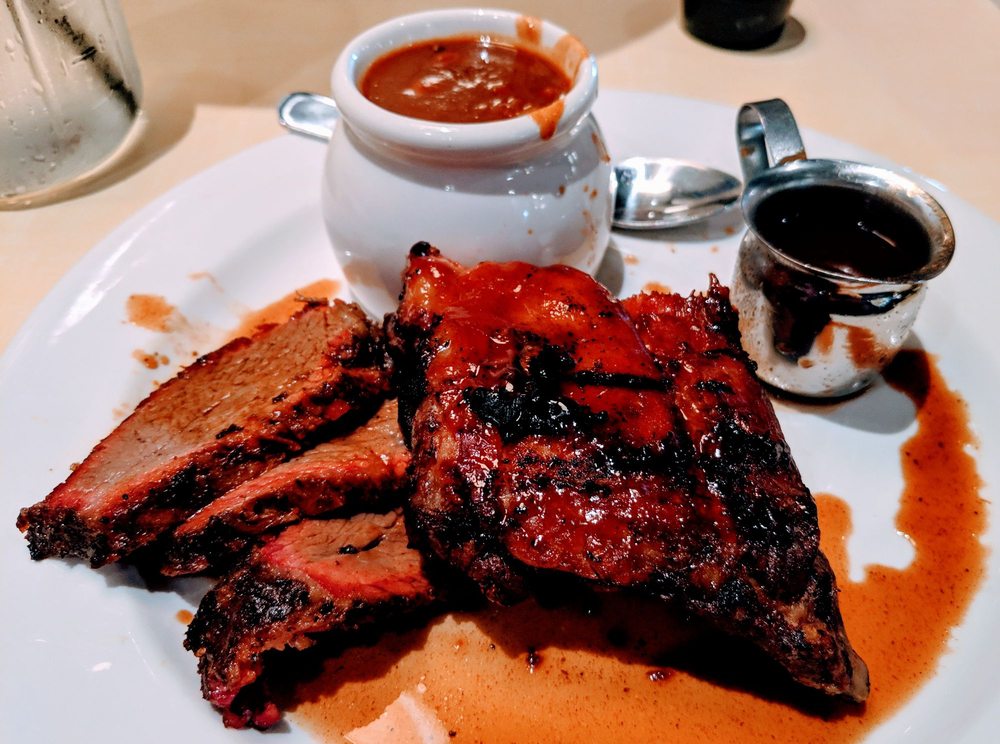 Lucille's Smokehouse Bar-B-Que