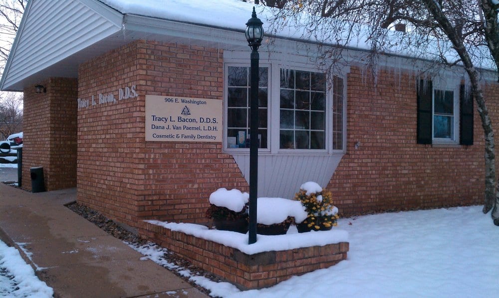 image of business Tracy L Bacon, DDS
