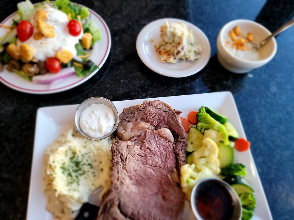 Paradise Bar And Grill