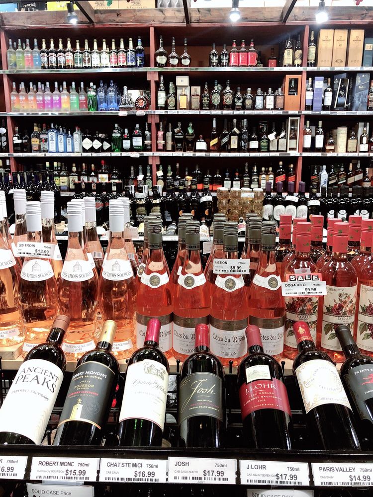 Woodbury Wine Market