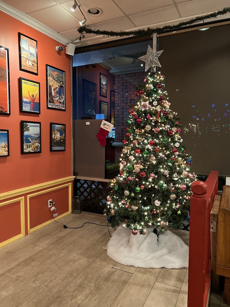 Mediterraneo Market & Cafe