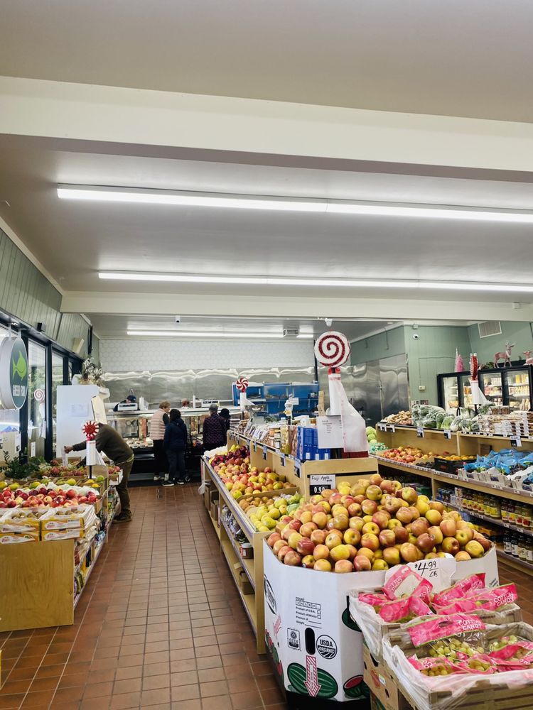 Green Fish Seafood & Grocery