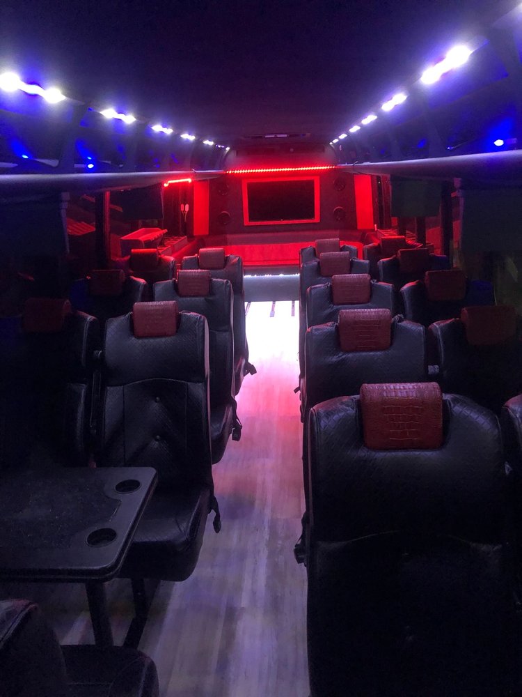 BarNew Limo and Luxury Transportation