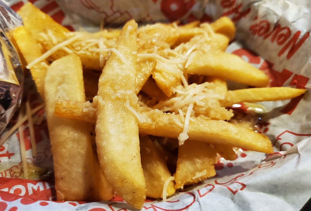 Red Robin Gourmet Burgers and Brews