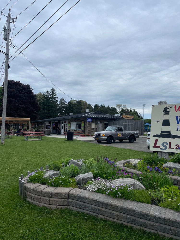 Beach House Grill & Ice Cream Stand