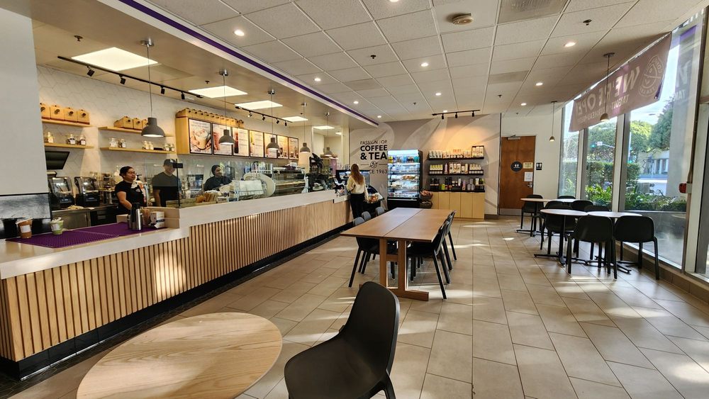 Coffee Bean & Tea Leaf