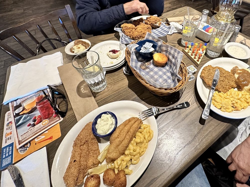 Cracker Barrel Old Country Store