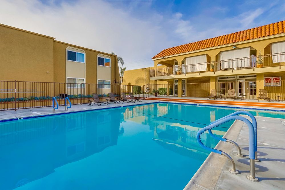 WhiffleTree Apartment Homes