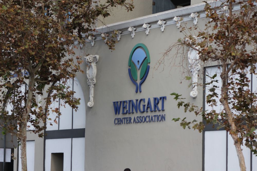 Weingart Center Association 30 Photos Community Service/NonProfit