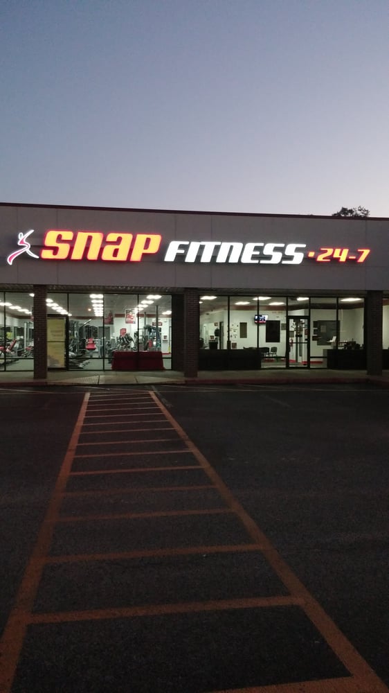 Snap Fitness Gyms 1715 E Houston St, Cleveland, TX Phone Number