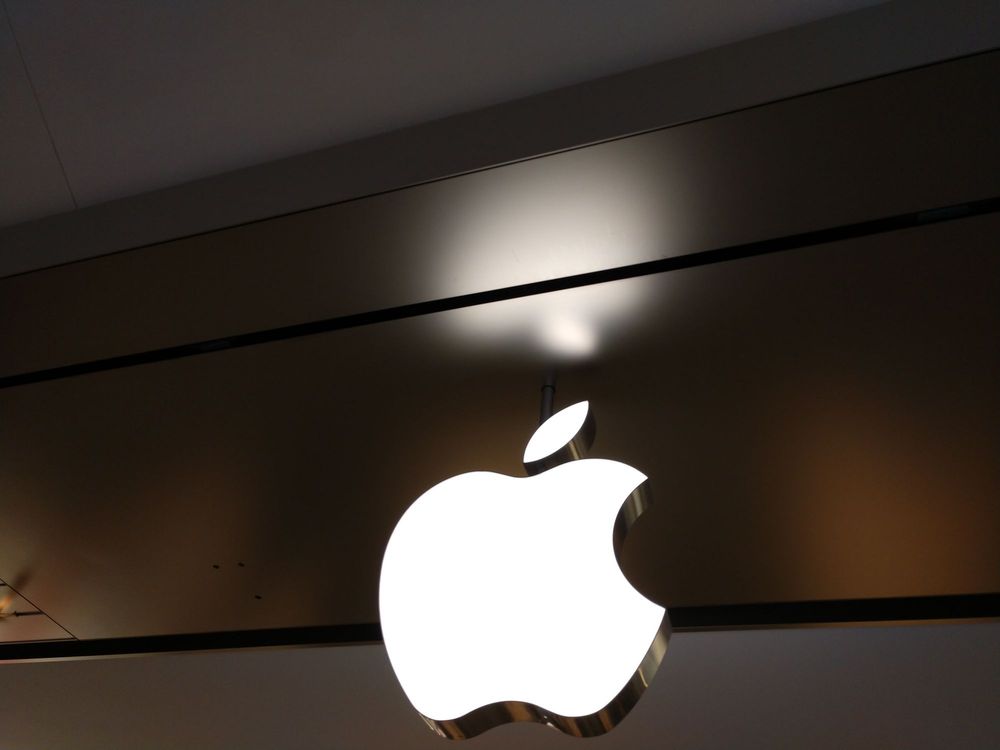 Apple Willow Grove Park