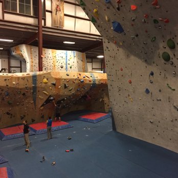 Central Rock Gym Watertown 44 Photos 53 Reviews Photo Of Central Rock Gym Watertown Ma United States