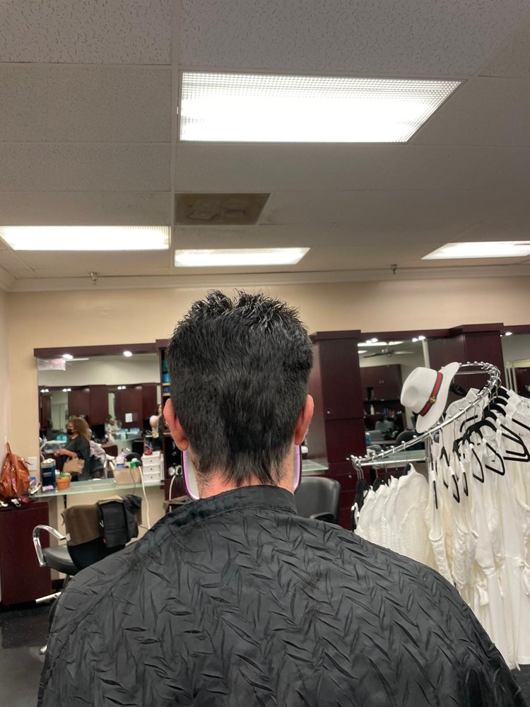 Glitz Salon