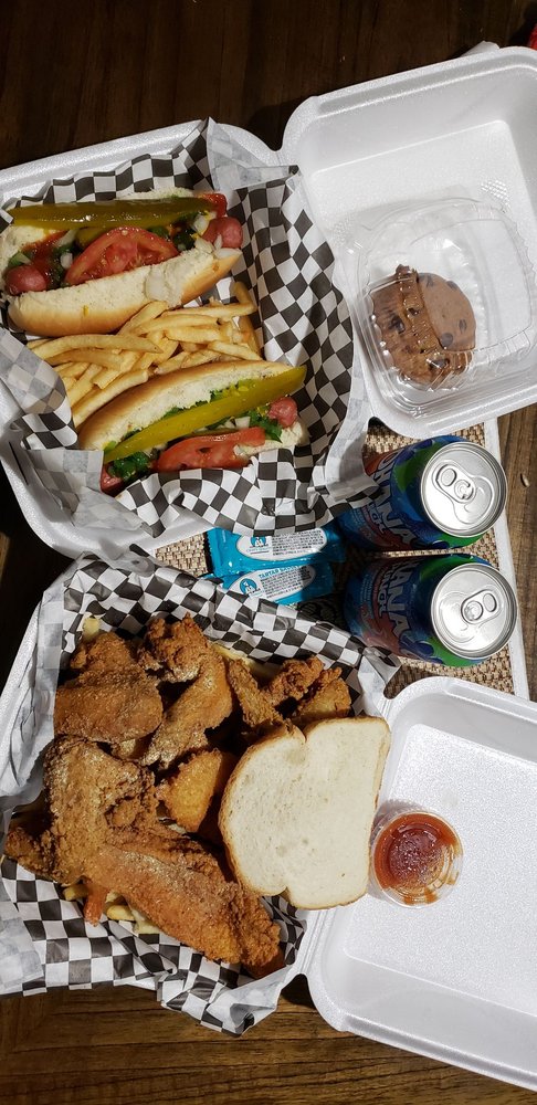 Bay-Bay’s Eastside Eatery