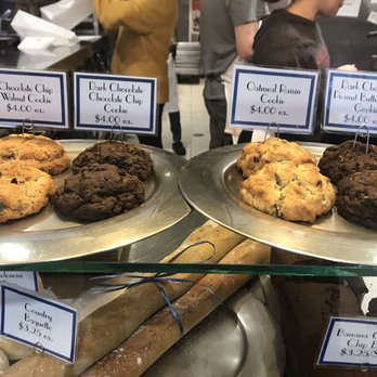 Levain Bakery 4851 Photos 7530 Reviews Bakeries 167 W 74th
