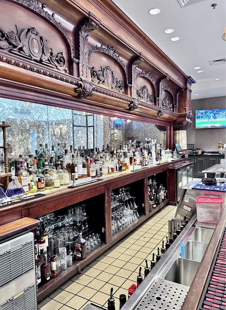 Toujouse Bar