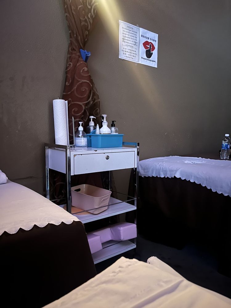 Health Clinic Foot & Body Massage