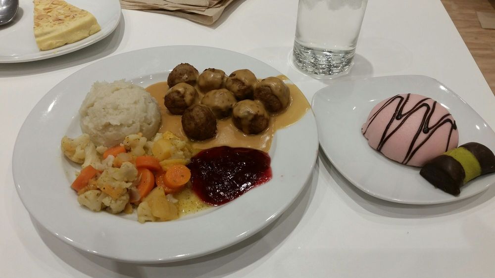Yum Swedish Meatball Plate And Dessert Princess Cake And Whatever
