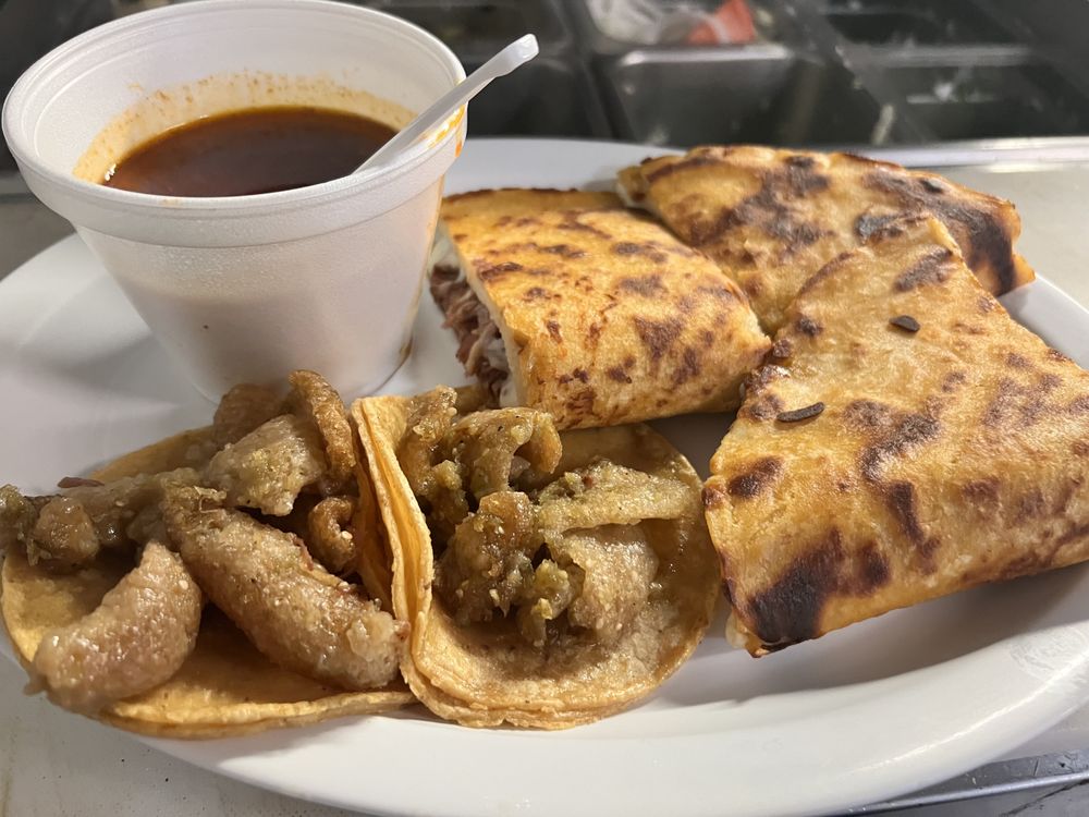 Birrieria y taqueria los García 