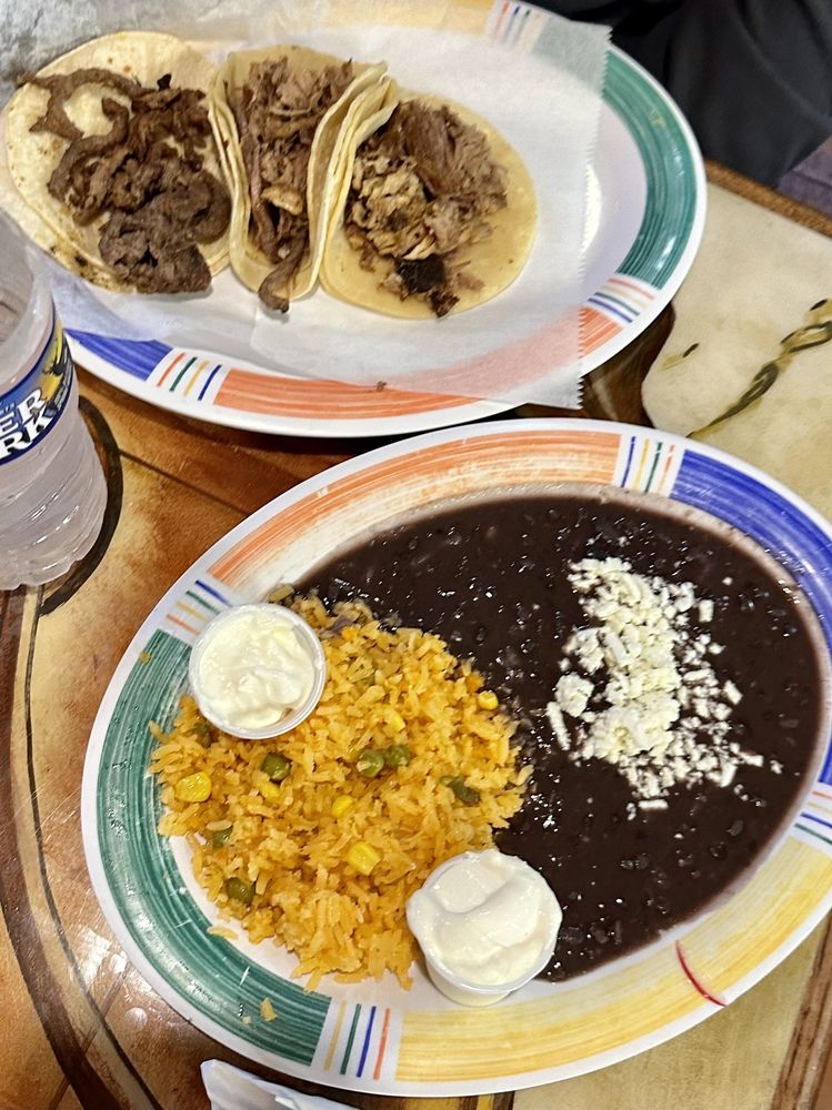 El Primo Plaza