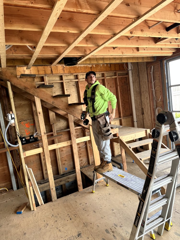 image of business Giunta Construction Company