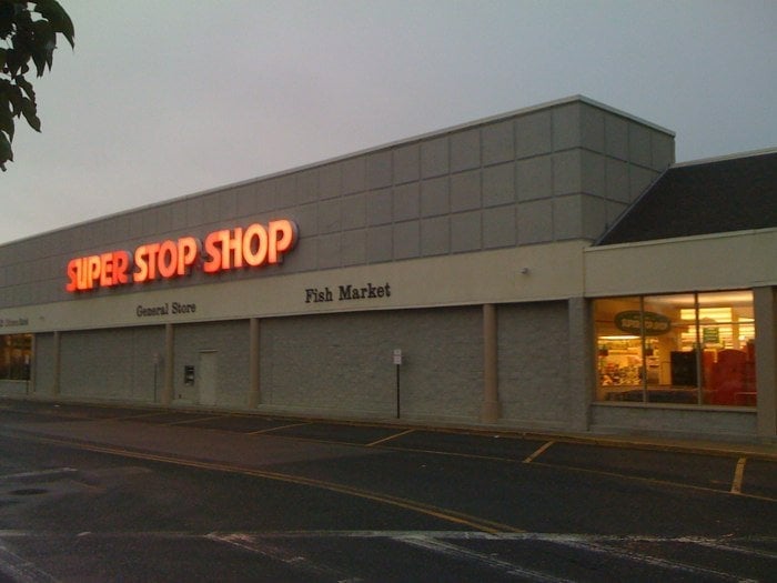 Stop & Shop Supermarkets CLOSED 421 Commack Rd, Deer Park, NY