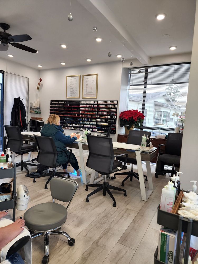 Sausalito Nail Salon