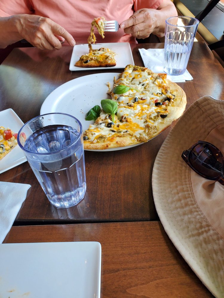 Grand Cafe & Bistro