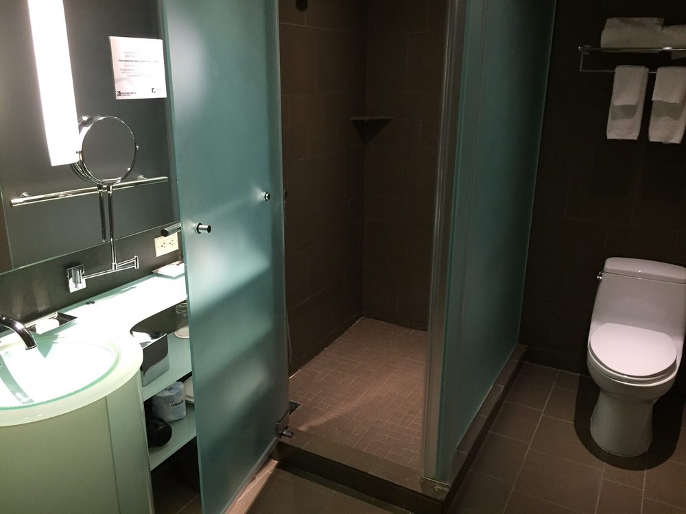 West Tower King Room Bathroom Yelp Photo Of Mgm Grand Hotel Las Vegas Nv United States West Tower