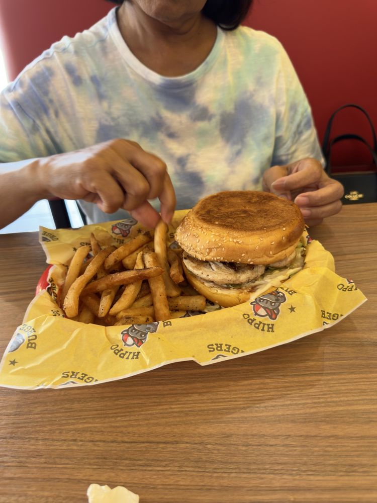 Hippo Burgers Hippo Burgers