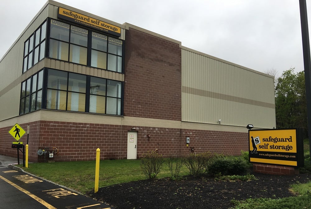 Safeguard Self Storage 13 Photos Self Storage 2152 New Jersey 35