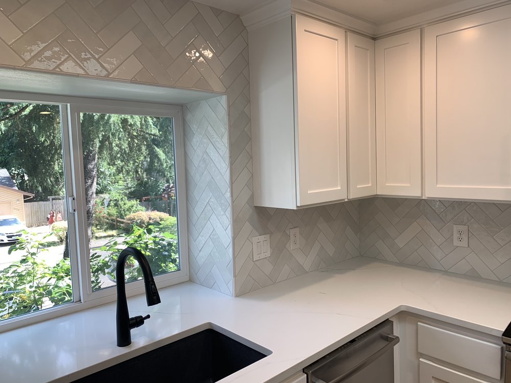 image of business Columbia River Tile & Stone