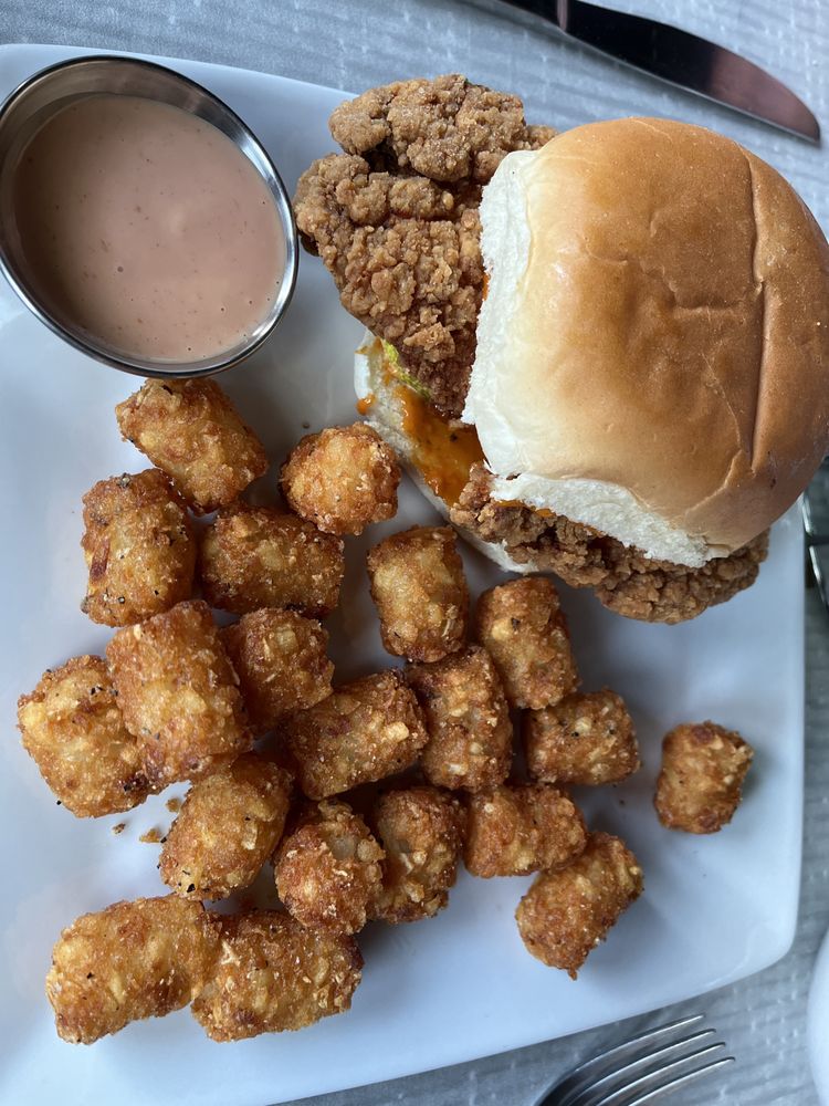 12 Hawks Sports Bar and Grill