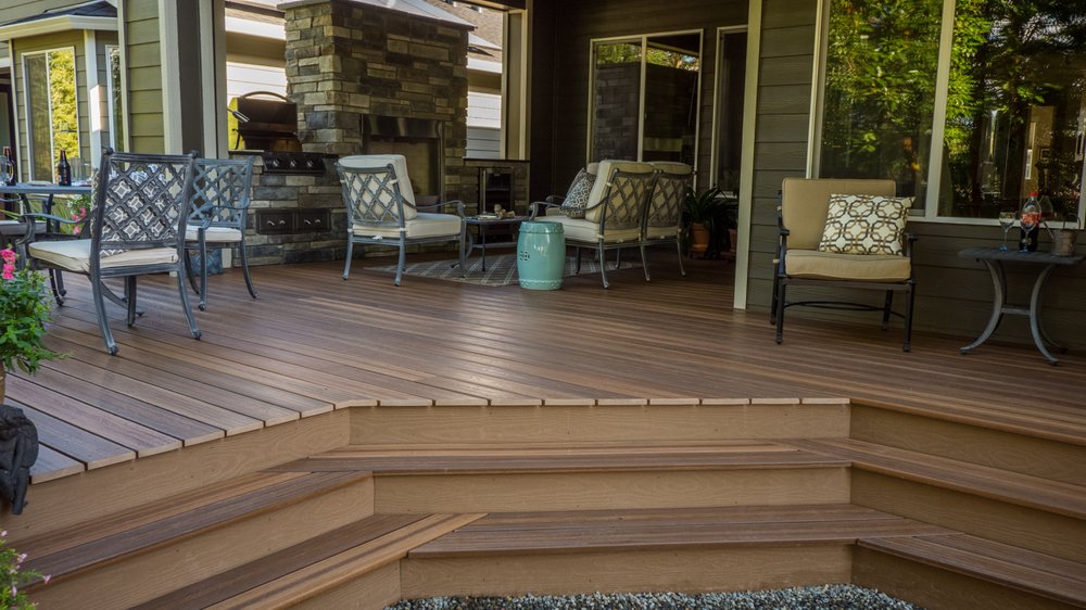 Alexander Deck and Rail