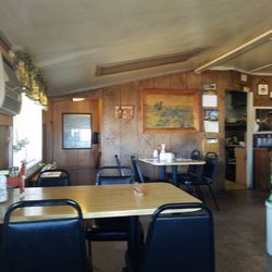 Auction Yard Cafe 23 Photos 24 Reviews Burgers Hwy 299 Photo Of Auction Yard Cafe Alturas Ca United States Stopping For Breakfast