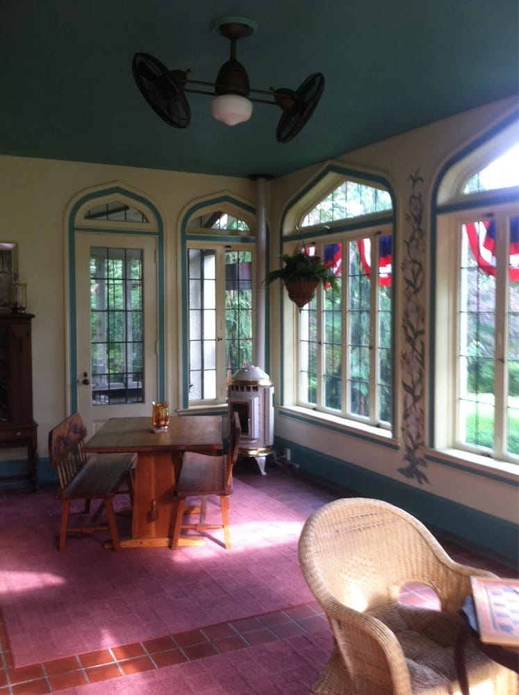 VIntage Gardens Bed & Breakfast Bed & Breakfast 310 High St, Newark