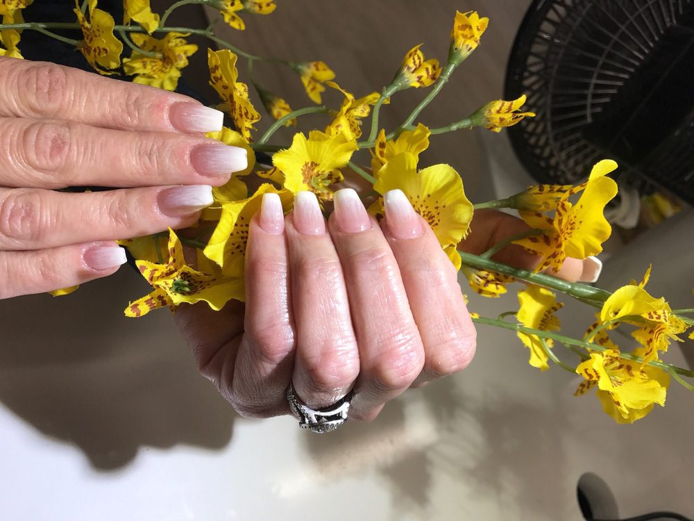 Top Nails 40 Photos & 10 Reviews Nail Salons 1478 Atwood Ave