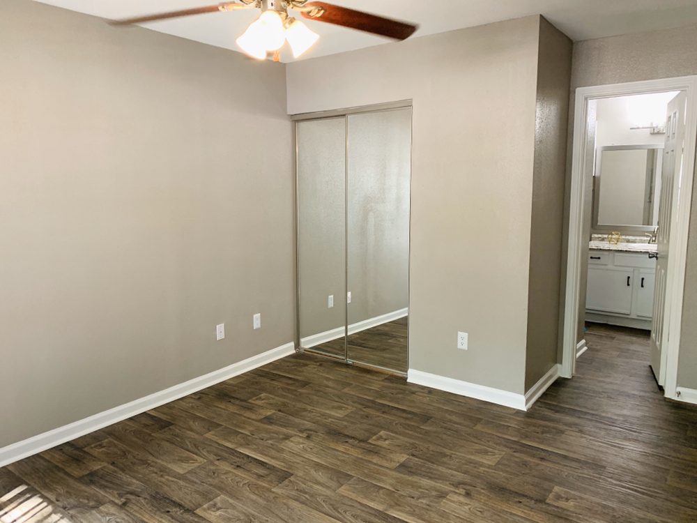 Raintree Apartment Community