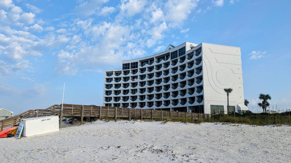 Holiday Inn Express Pensacola Beach
