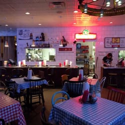 Gus S World Famous Fried En 1996 Photos 1926 Reviews Photo Of Gus S World Famous Fried En Austin Tx United States Dining
