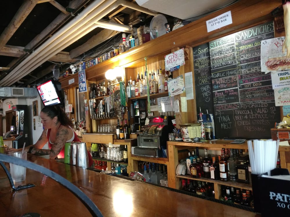 The Brown Baer 22 Photos & 38 Reviews Bars 181 E Rhine St