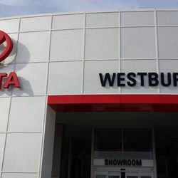 Westbury Toyota 79 Photos 167 Reviews Car Dealers 1121 Old Photo Of Westbury Toyota Ny United States