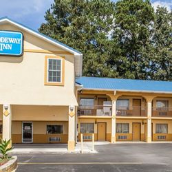 Rodeway Inn 24 Photos Hotels 2265 Us 41 Hwy Ne Calhoun Ga Photo Of Rodeway Inn Calhoun Ga United States