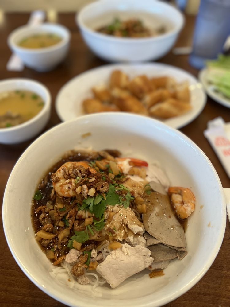 Phanh Ky Hu Tieu Mi My Tho