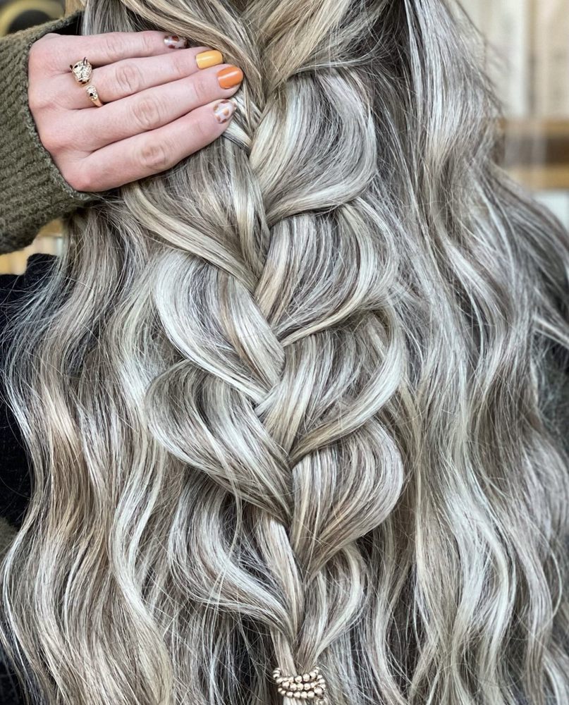 Hartz & West Salon, Extension and Blowout Bar