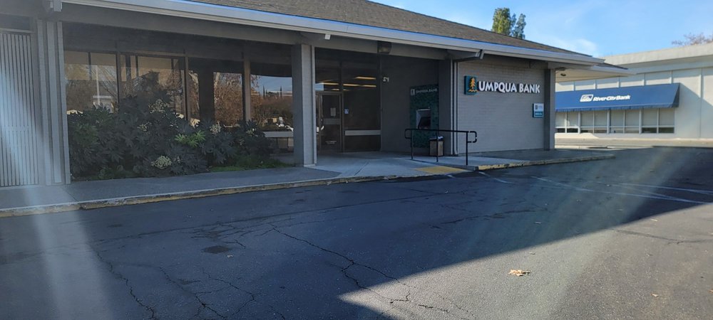 Umpqua Bank